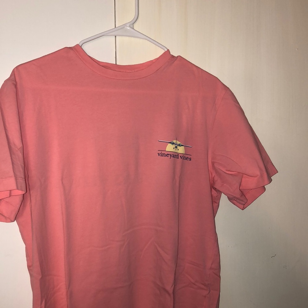 Vineyard Vines t shirt